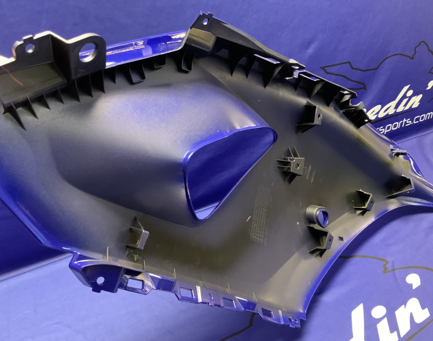 Yamaha Left Fairing (Blue) YZF-R7 2022-2025 OEM BEB-W283U-70-P4