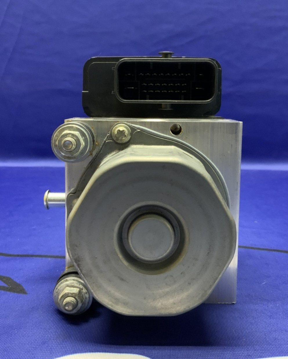 Yamaha ABS Pump Module Unit YZF-R1/S/M 2015-2019 OEM 2CR-85930-09-00