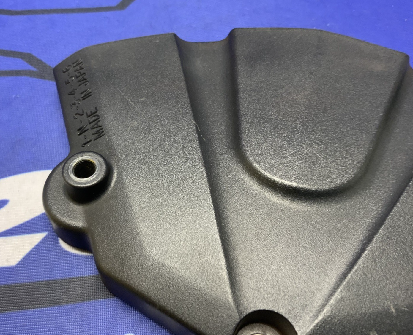 Yamaha Chain Cover YZF-R6 2006-2024 OEM 2C0-15418-00-00