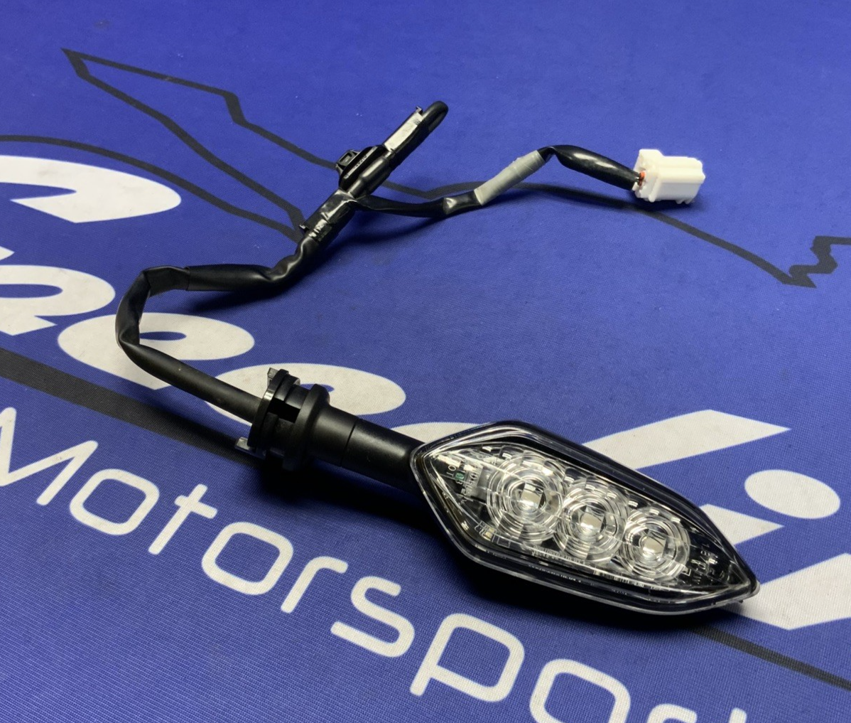 Yamaha Right Rear Turn Signal YZF-R1/M/S 2015-2025 OEM 2CR-83340-10-00