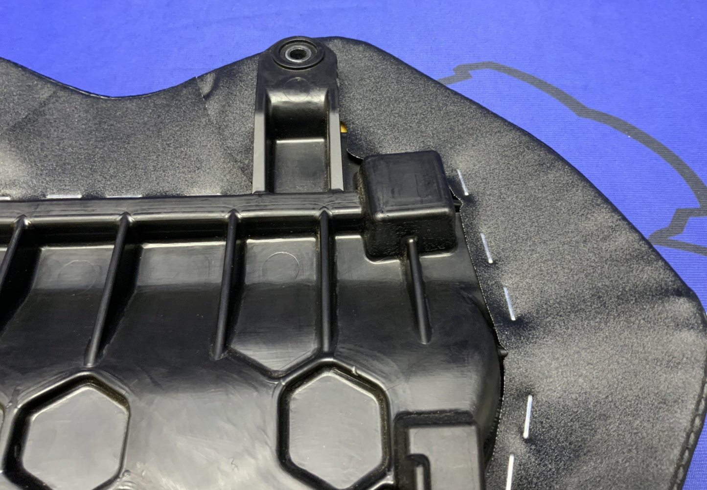 Yamaha Seat (Black) YZF-R6 2017-2024 OEM BN6-24710-01-00