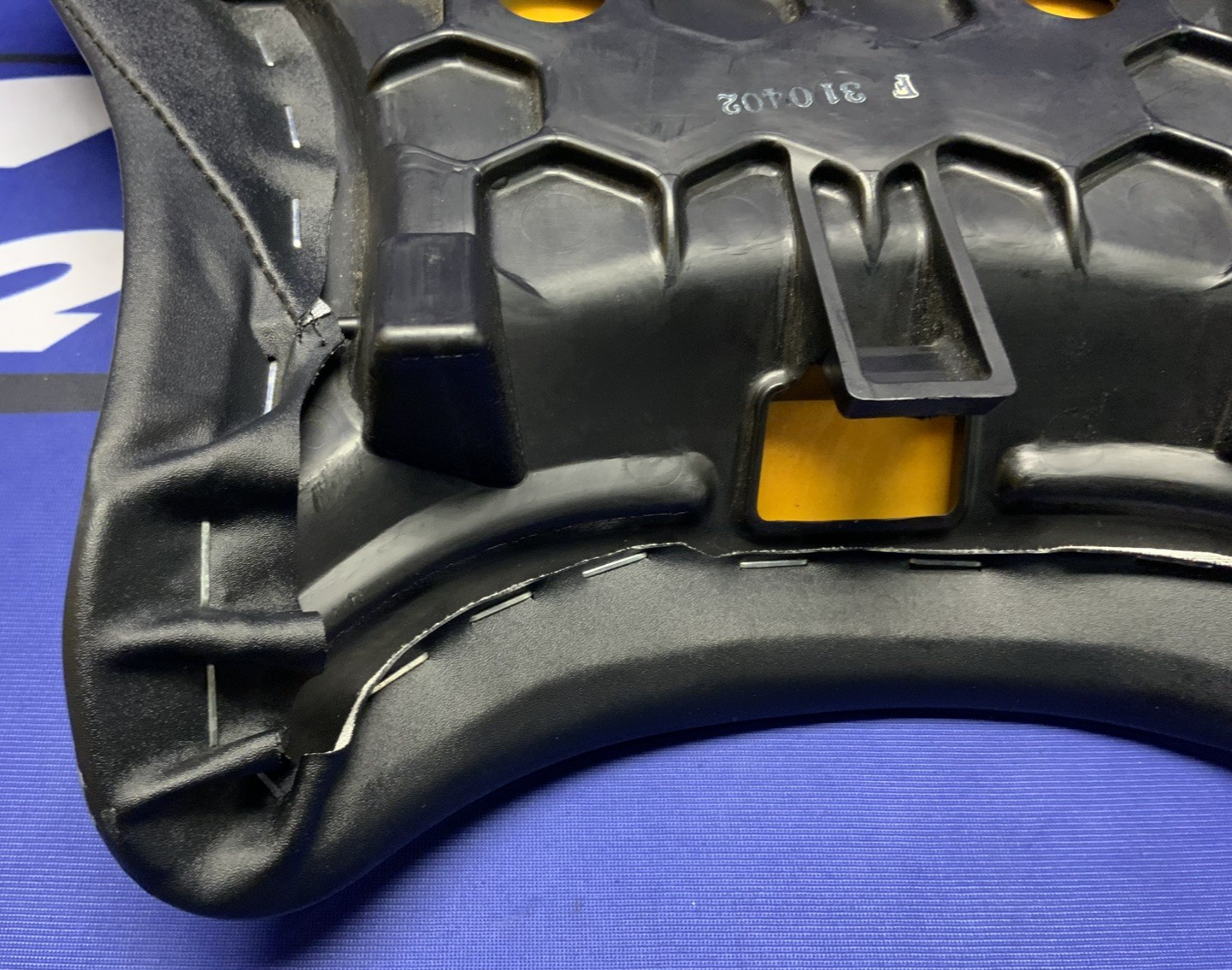 Yamaha Seat (Black) YZF-R6 2017-2024 OEM BN6-24710-01-00