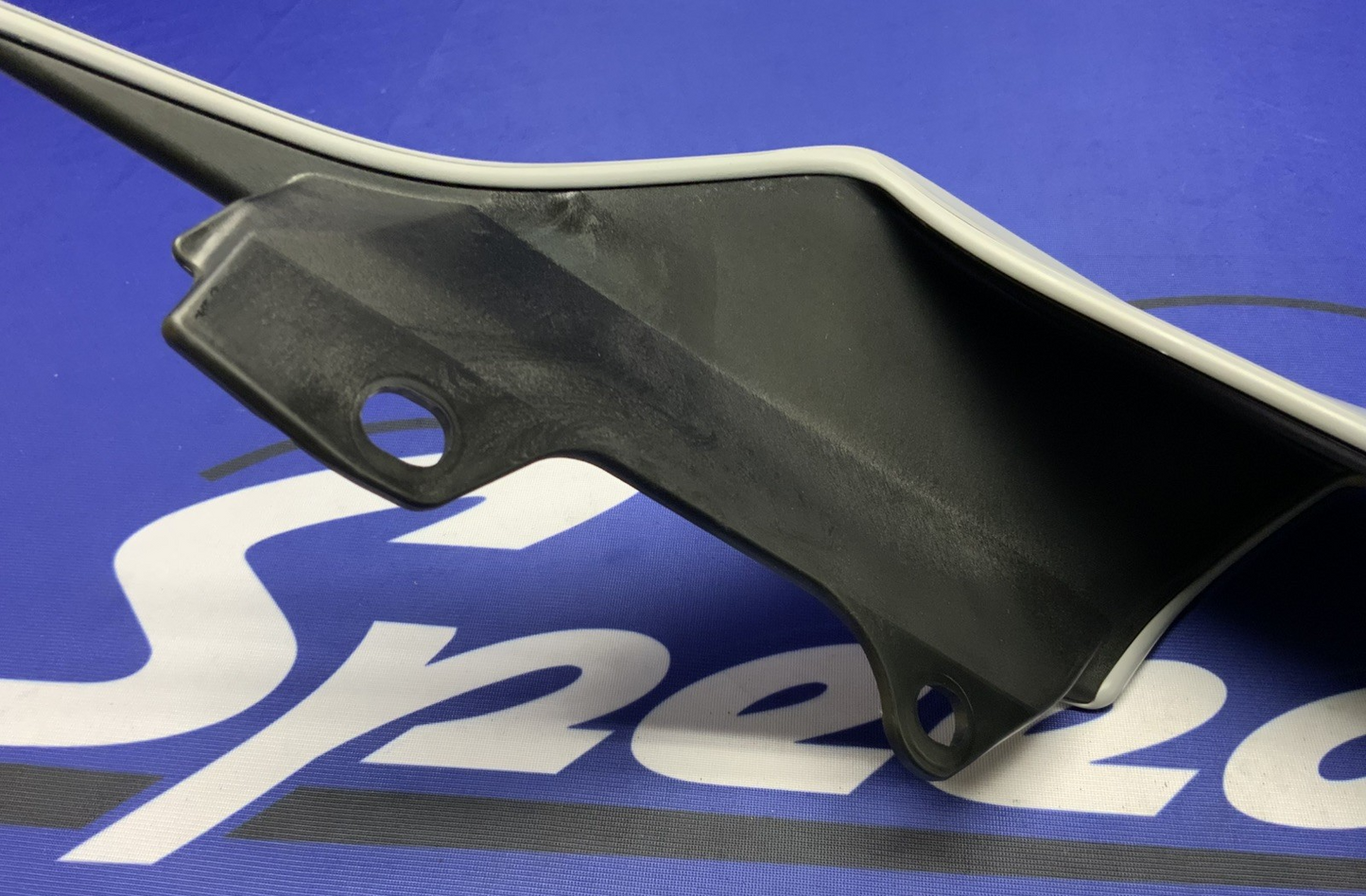 Yamaha Right Tail Fairing (Gray & Blue) YZF-R6 2017-2024 OEM BN6-W2172-50-P5