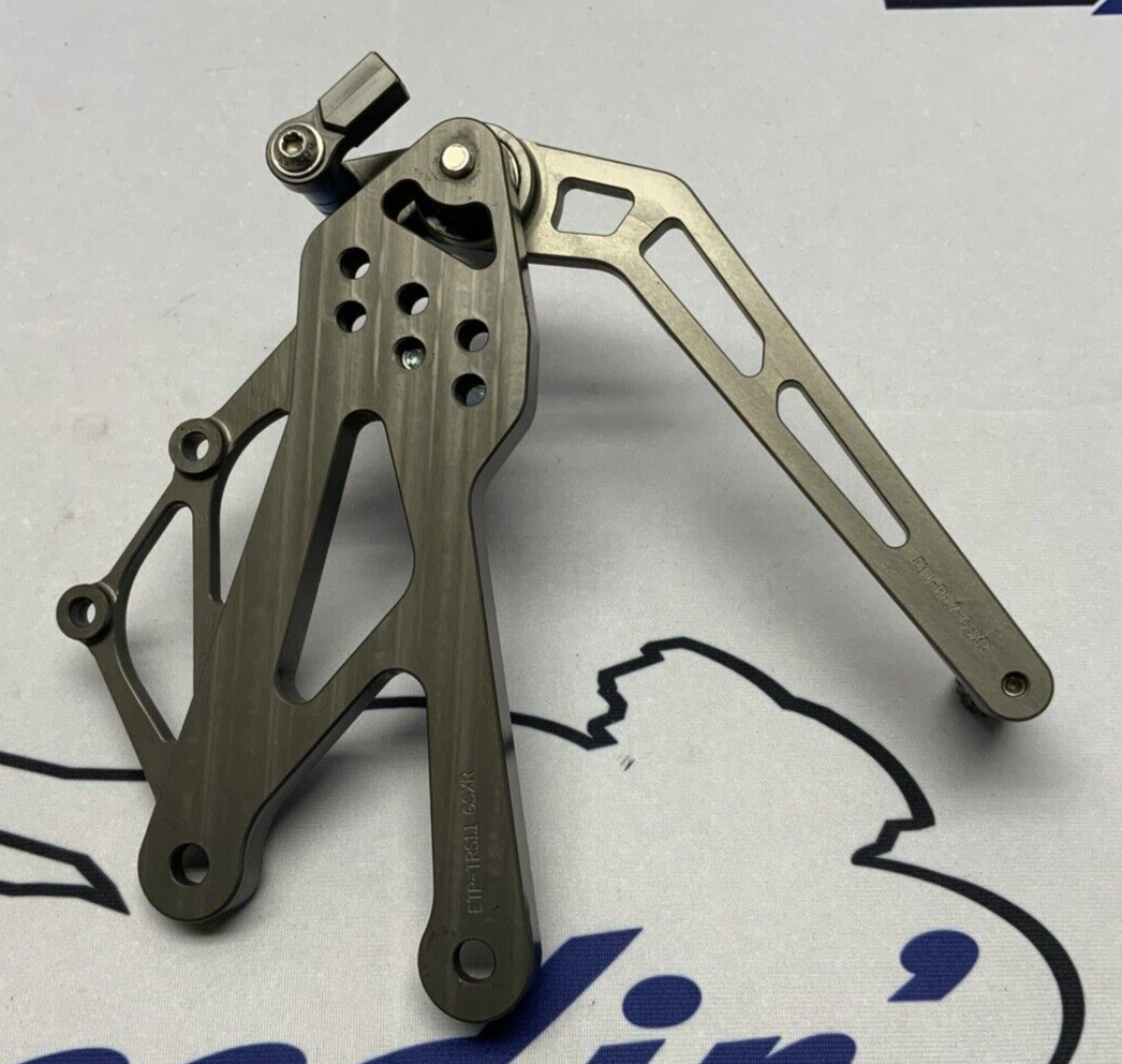 Evol Technology Right Rear Set Bracket W/ lever GSX-R1000/R 17-25 ETP-SRA-171.1