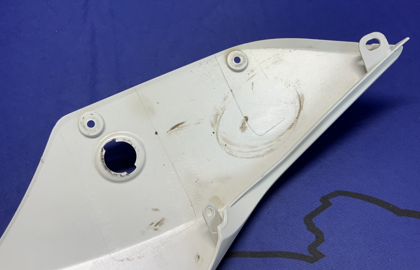 Ducati Right Rear Frame Cover (White) Panigale 899 2014, 2015 OEM 48211911AW