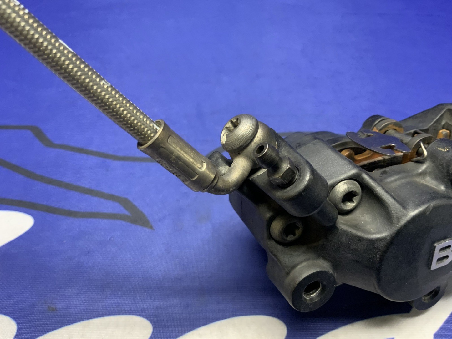 BMW Left Front Brake Caliper Assembly R1200GS 2004-2007 OEM 34117684959