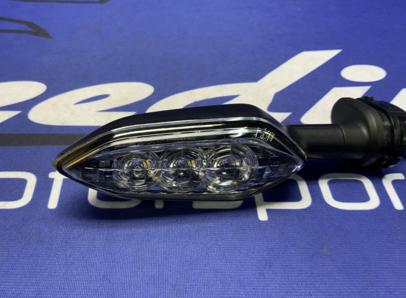 Yamaha Right Rear Turn Signal YZF-R1/M/S 2015-2025 OEM 2CR-83340-10-00