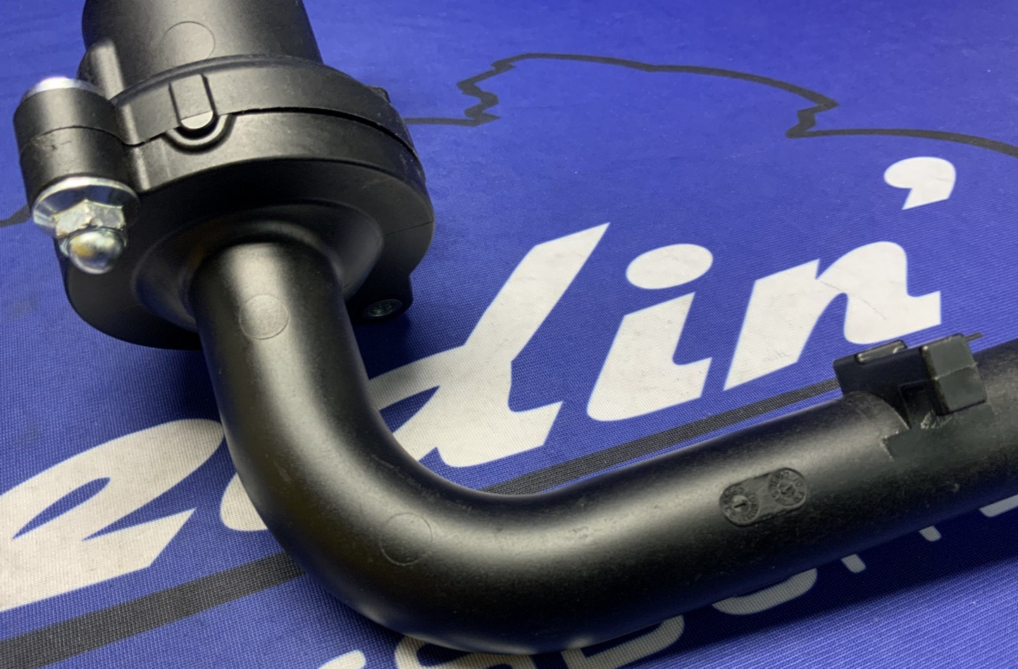 Yamaha Thermostat Housing Assy YZF-R1 2015-2019 OEM 2CR-12410-02-00