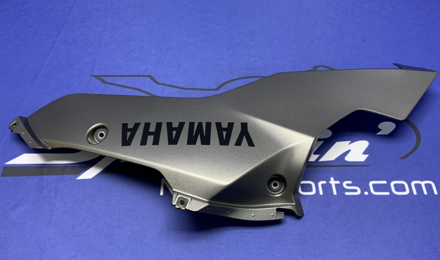 Yamaha Right Lower Fairing (Dark Gray) YZF-R6 2017-2024 OEM BN6-28395-00-P2