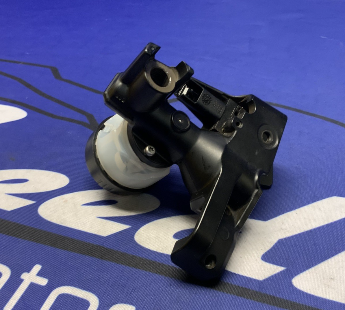 BMW Clutch Master Cylinder Assy R1200GS 2004-2010 OEM 32727728852
