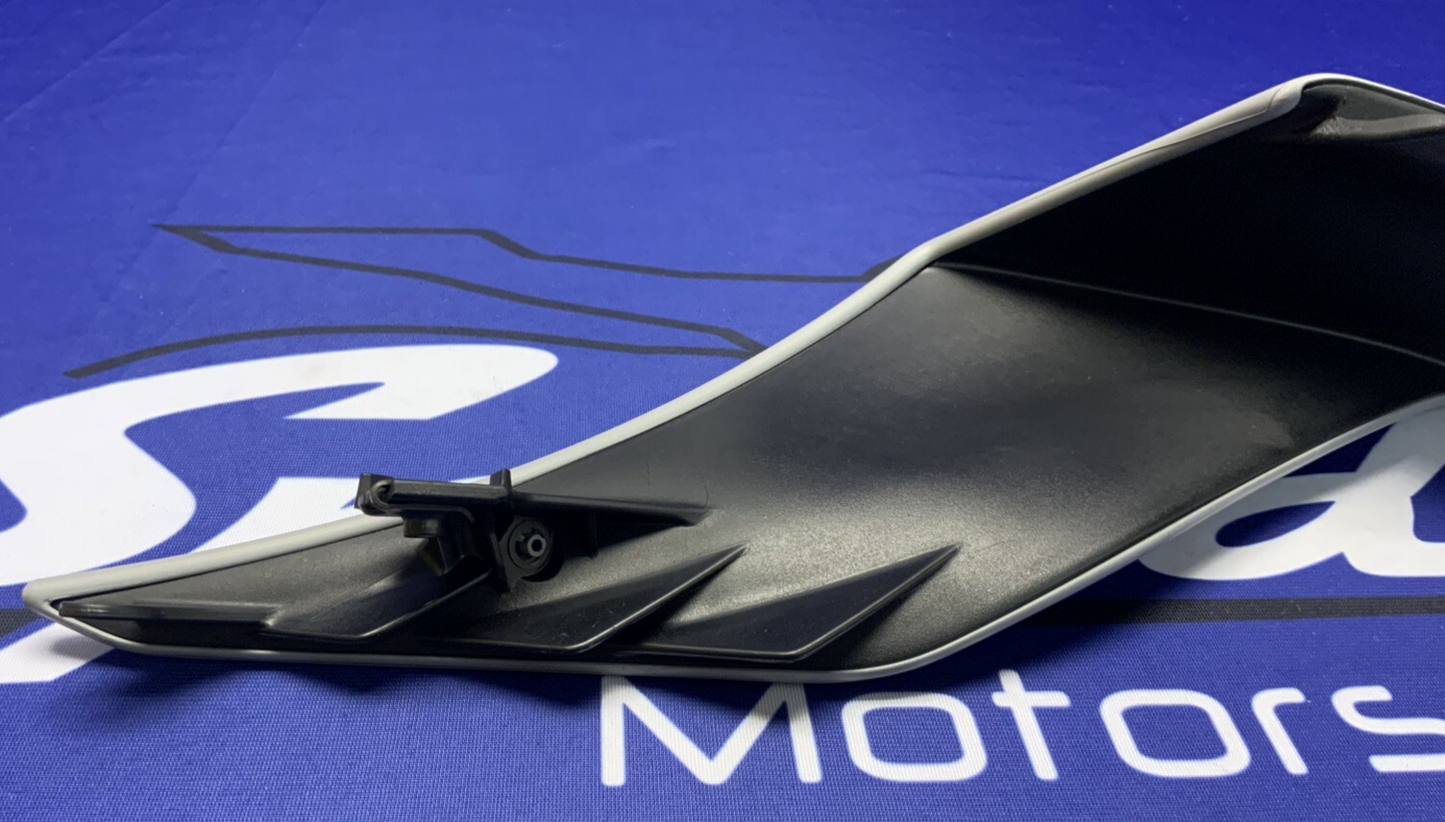 Yamaha Right Tail Fairing (Gray & Blue) YZF-R6 2017-2024 OEM BN6-W2172-50-P5