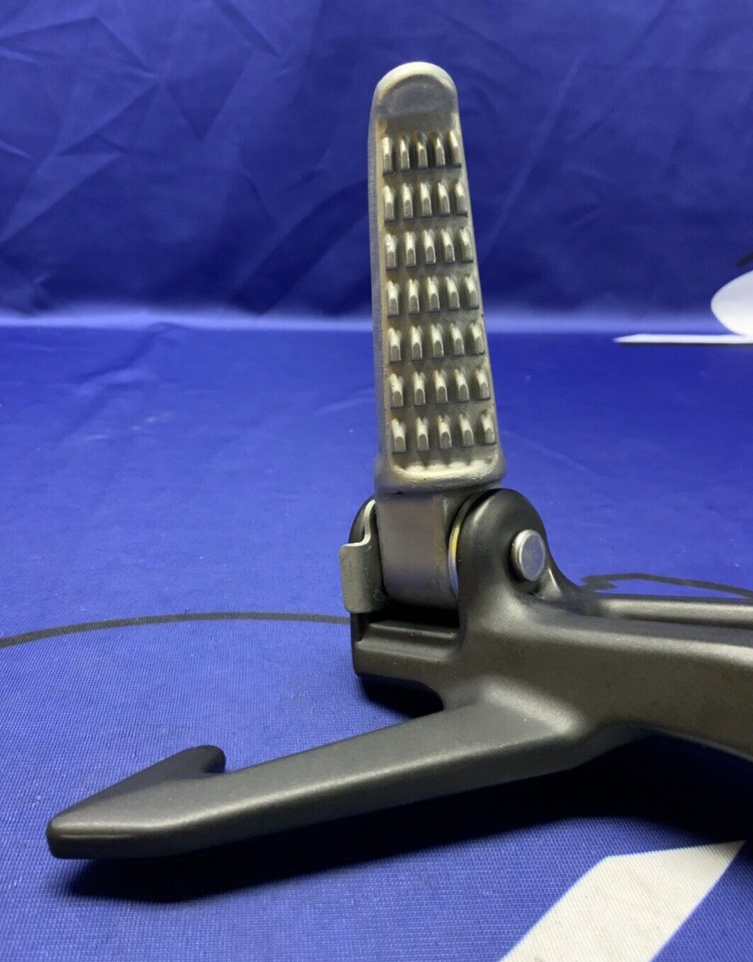 Kawasaki Left Passenger Foot Rest (Black) ZX-4R/RR 2023-2025 OEM 35063-1488-18R