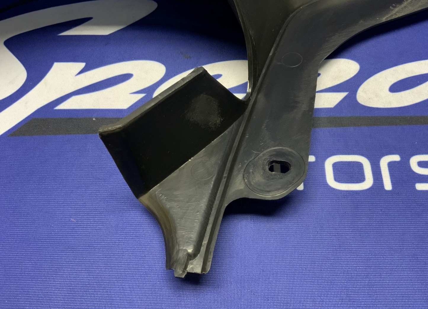 Kawasaki Left Upper Cowling GPZ1000RX 1986-1987 OEM 14024-1124