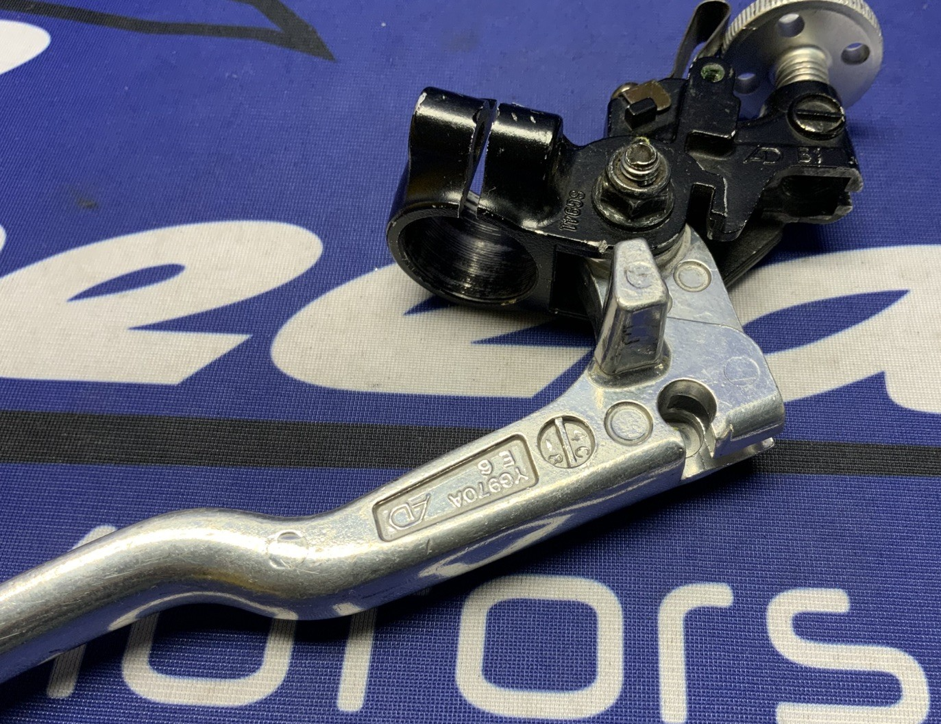 Yamaha Clutch Lever Assy YZF-R6 1999-2010 OEM 2C0-82910-02-00