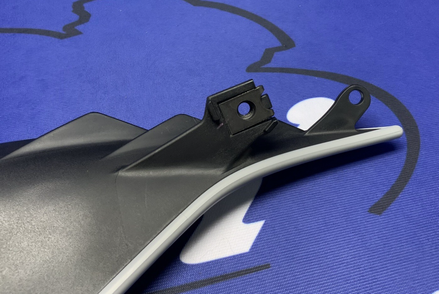 Yamaha Right Tail Fairing (Gray & Blue) YZF-R6 2017-2024 OEM BN6-W2172-50-P5