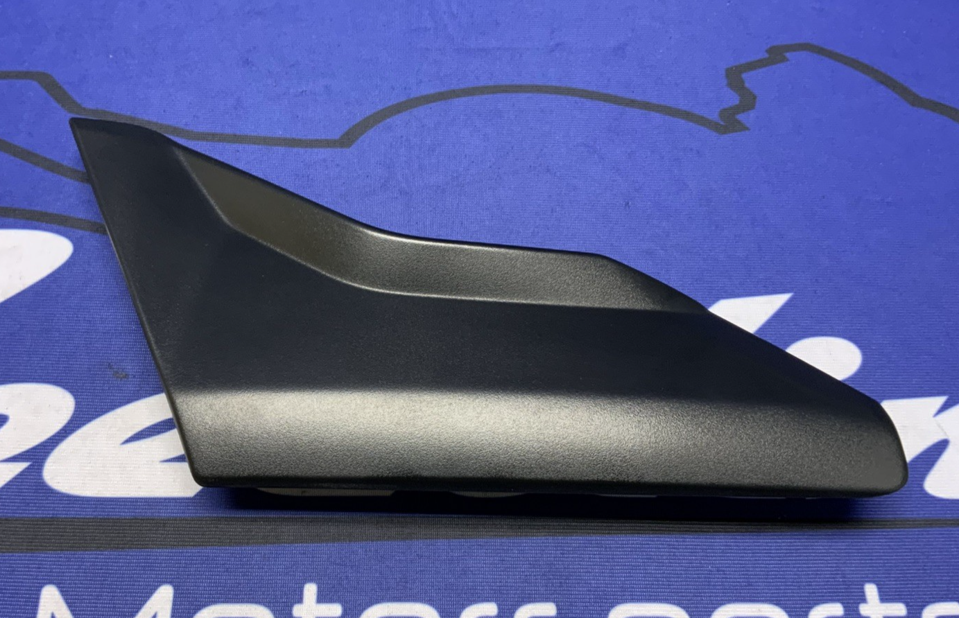 BMW Right Black Trim R1200GS 2003-2013 OEM 46637677516