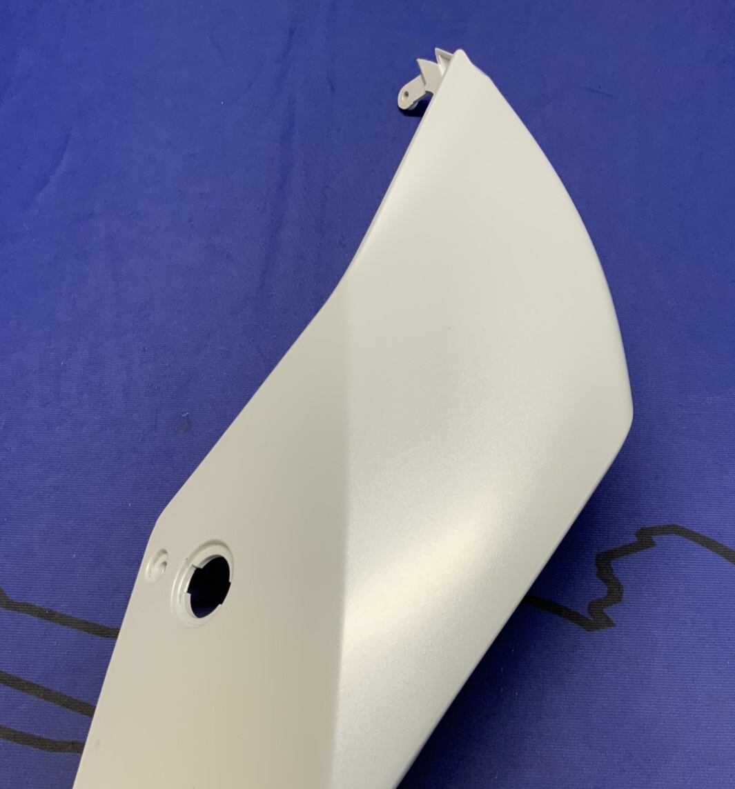 Ducati Right Rear Frame Cover (White) Panigale 899 2014, 2015 OEM 48211911AW