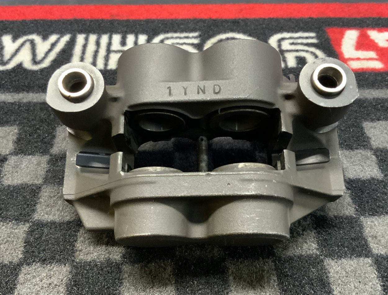 Yamaha Front brake Caliper Set YZF-R6 2006-2015 OEM 13S-2580T-00-00