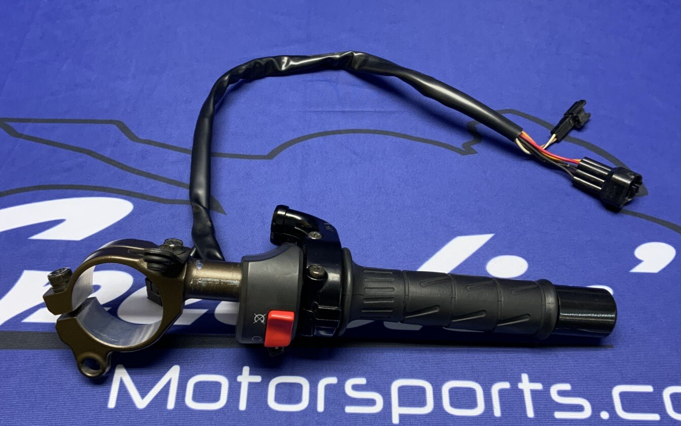 Kawasaki Right Handlebar W/ Switch Assembly ZX-6RR 2003-2006 OEM 46003-1591