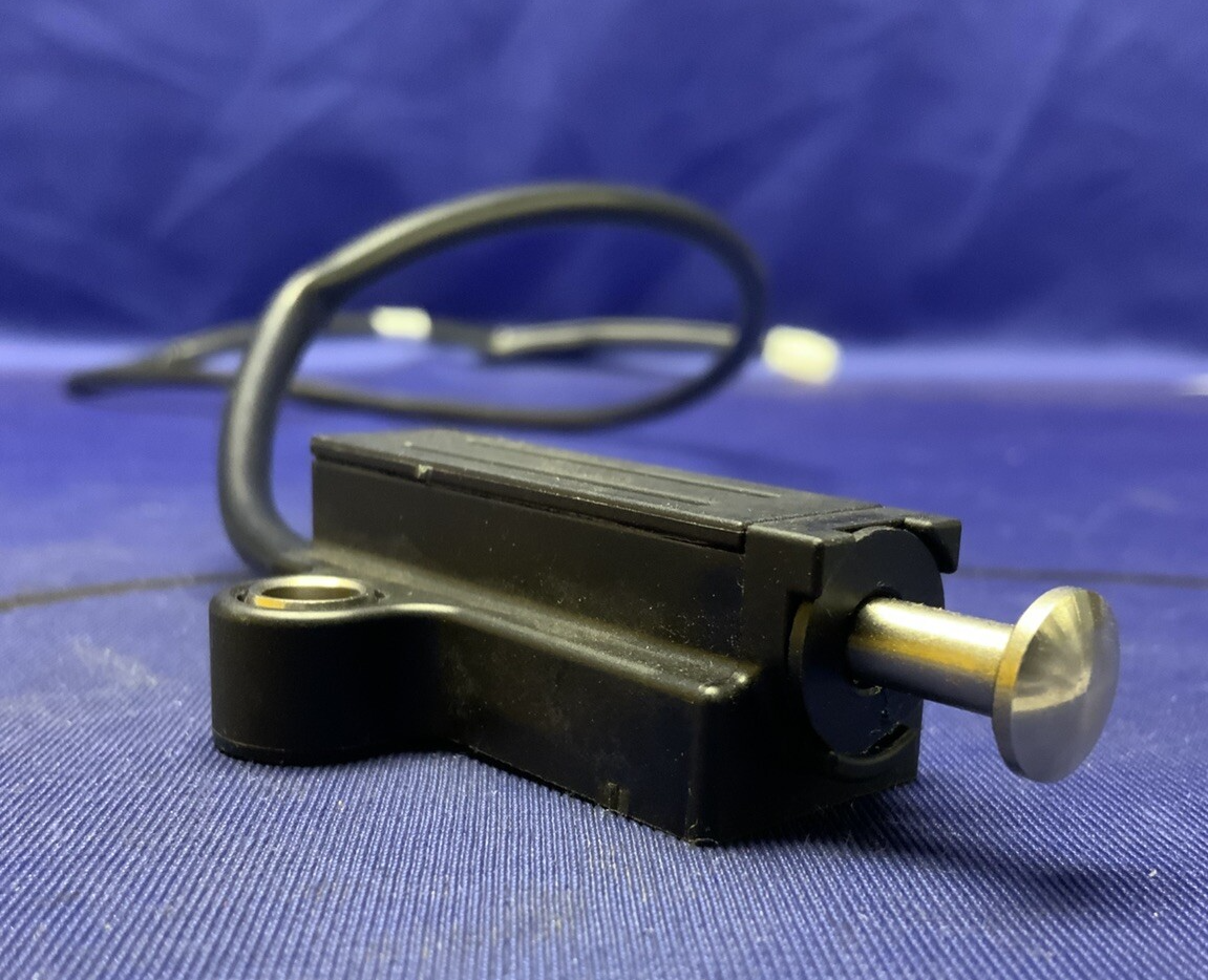 Suzuki Kickstand Switch GSX-8R/S 2023-2025 OEM 37840-25L00