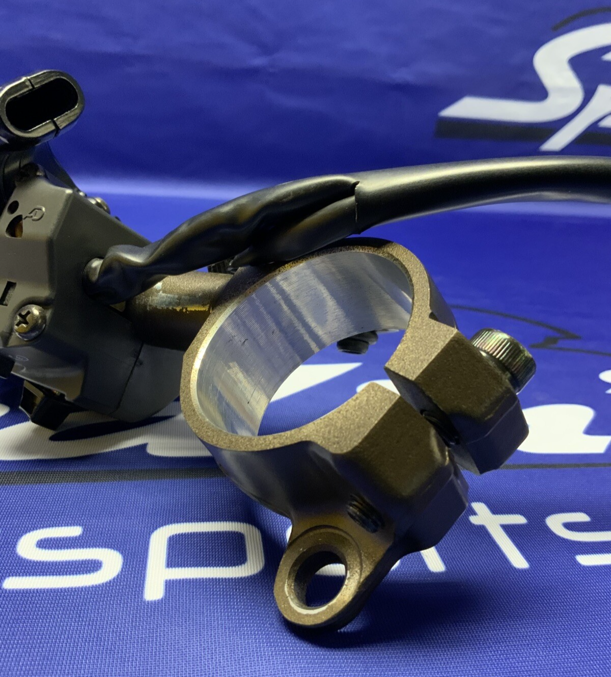 Kawasaki Right Handlebar W/ Switch Assembly ZX-6RR 2003-2006 OEM 46003-1591