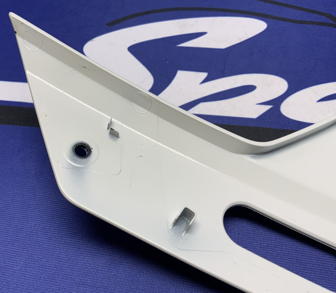 BMW Right Upper Front Fairing (White,Blue,Red) S1000RR 2019-2022 OEM 46638569782