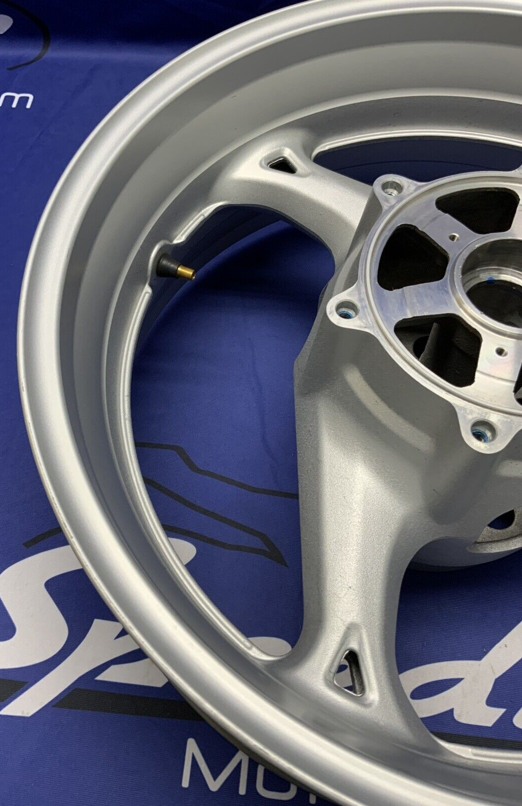 Suzuki Rear Wheel (Silver) Hayabusa 2019 OEM 64111-15H11-QGY