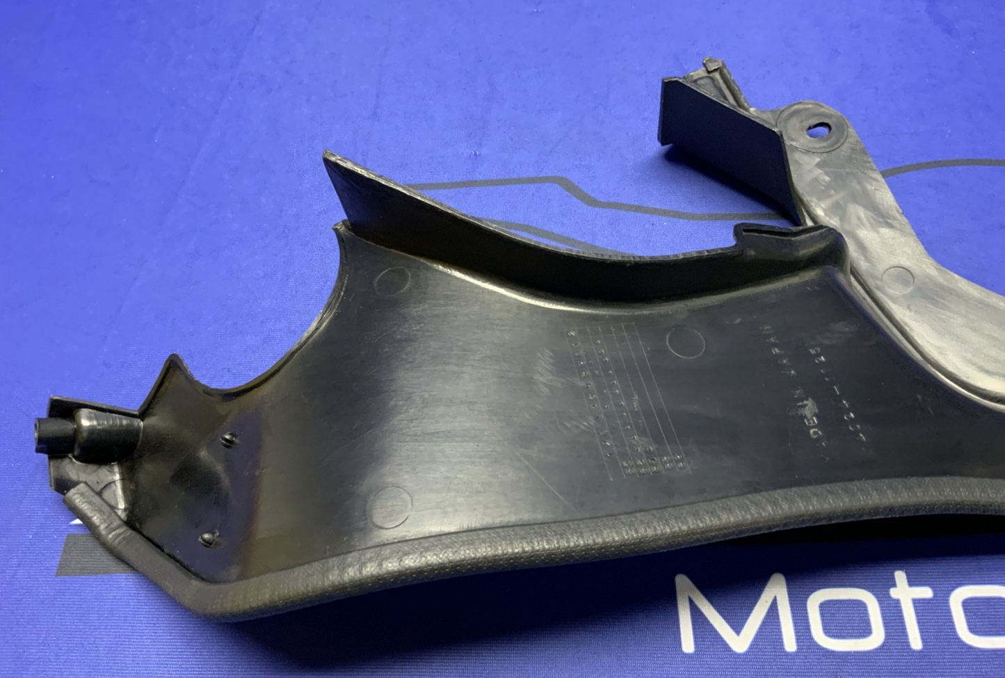 Kawasaki Right Upper Cowling GPZ1000RX 1986-1987 OEM 14024-1125