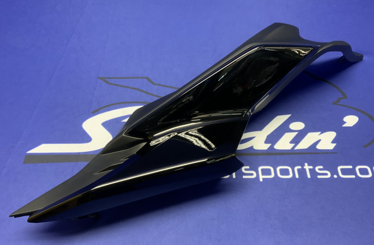 Yamaha Left Tail Fairing (Black) YZF-R9 2025 OEM BKN-21711-00-P3