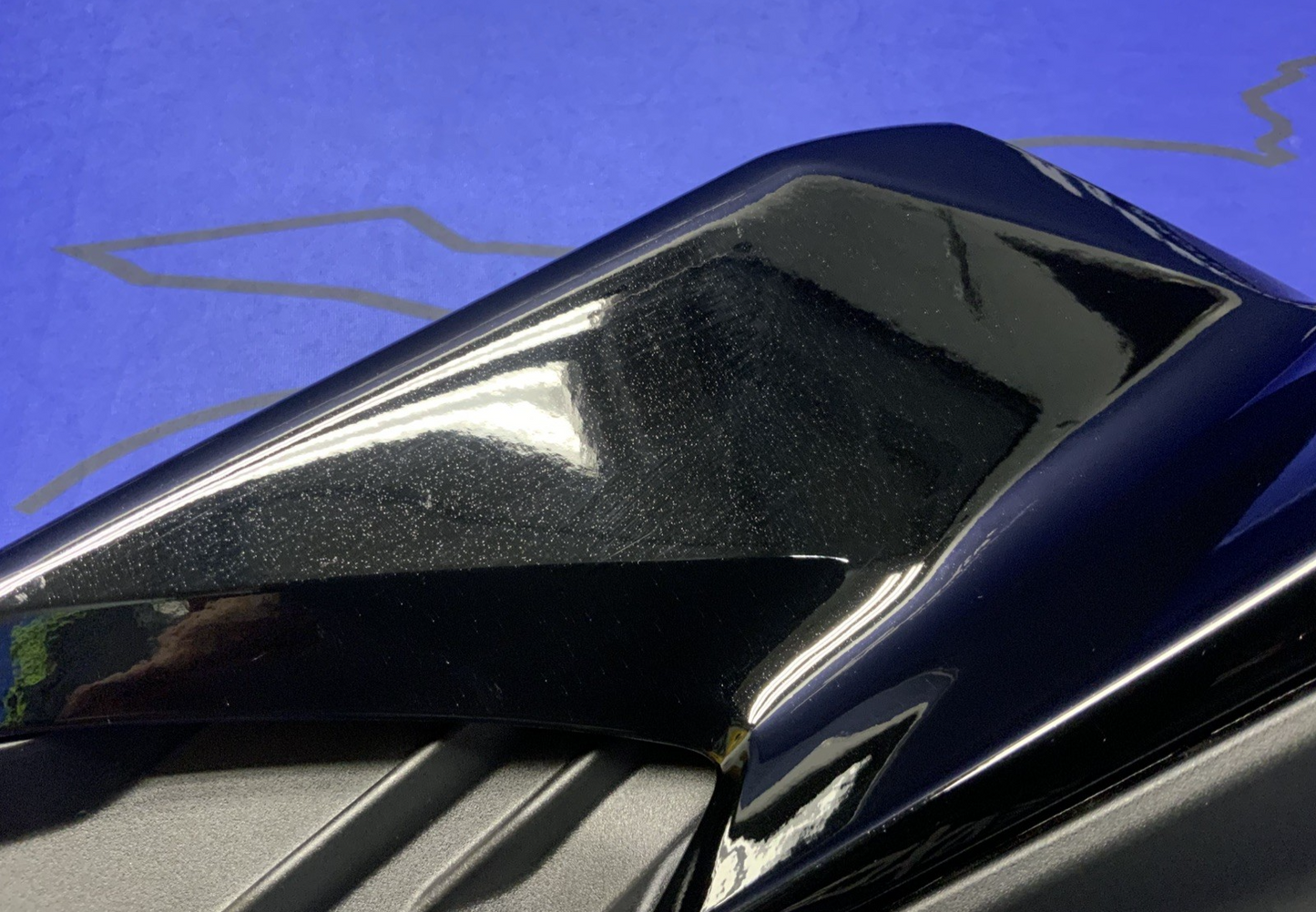Yamaha Right Tail Fairing (Black) YZF-R9 2025 OEM BKN-21721-00-P3