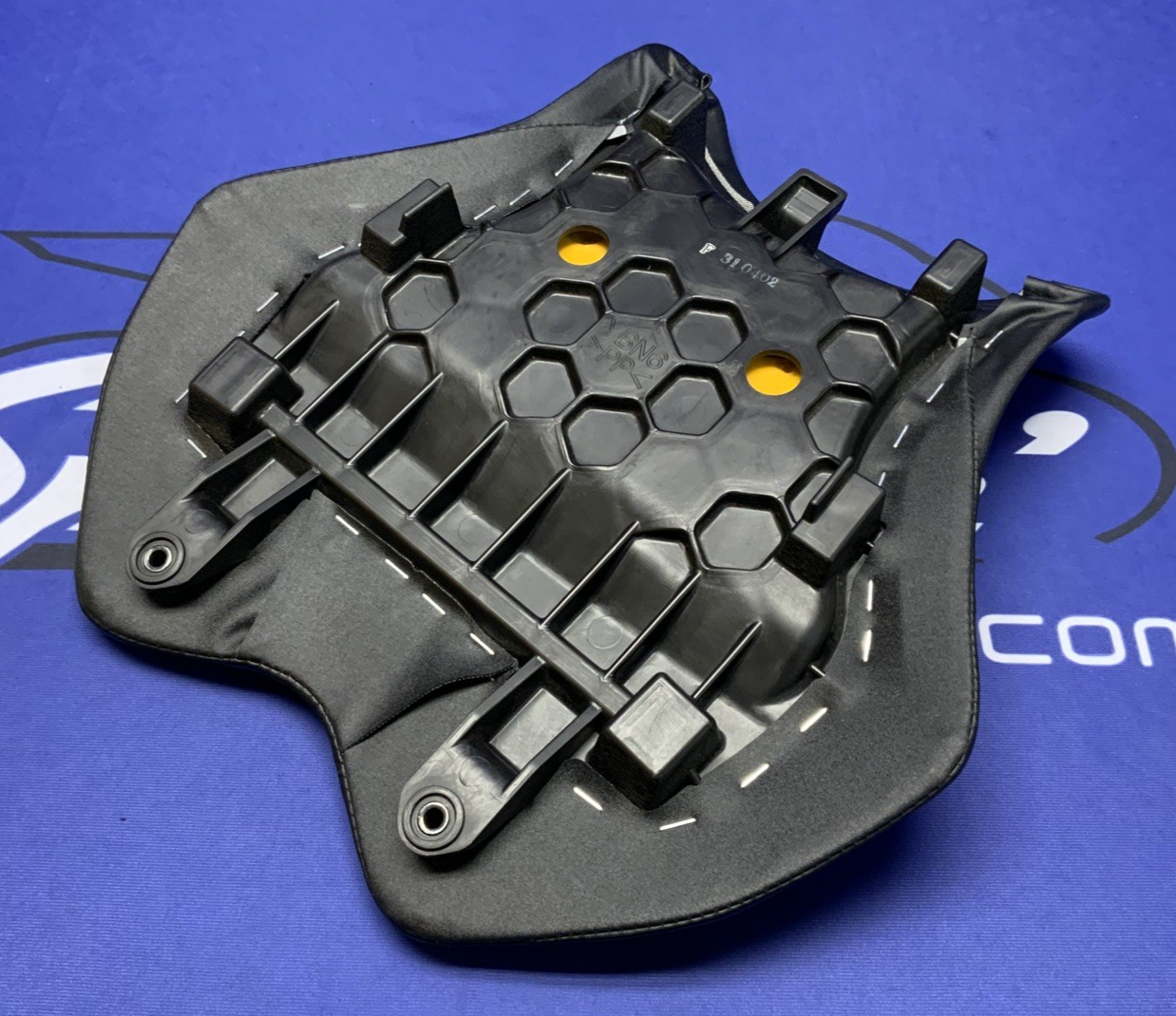 Yamaha Seat (Black) YZF-R6 2017-2024 OEM BN6-24710-01-00