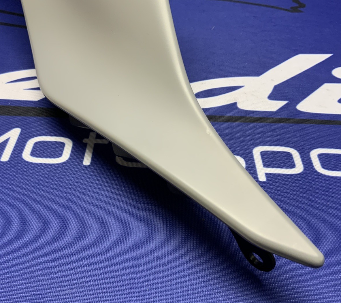 Yamaha Right Tail Fairing (Gray & Blue) YZF-R6 2017-2024 OEM BN6-W2172-50-P5