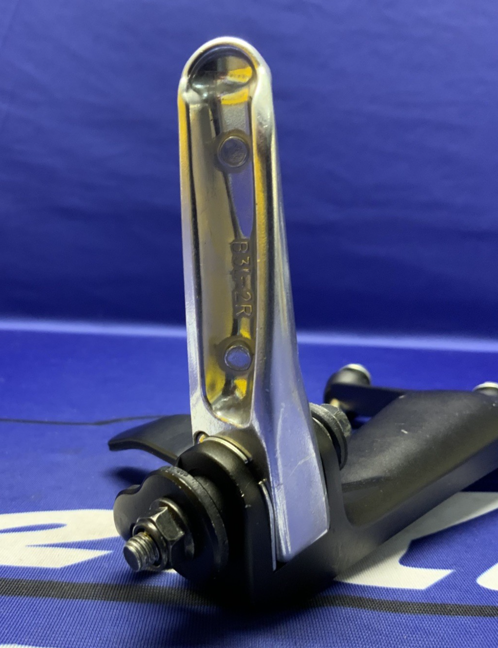 Yamaha Right Passenger Foot Rest YZF-R7 2022-2025 OEM 2CR-2742L-01-00