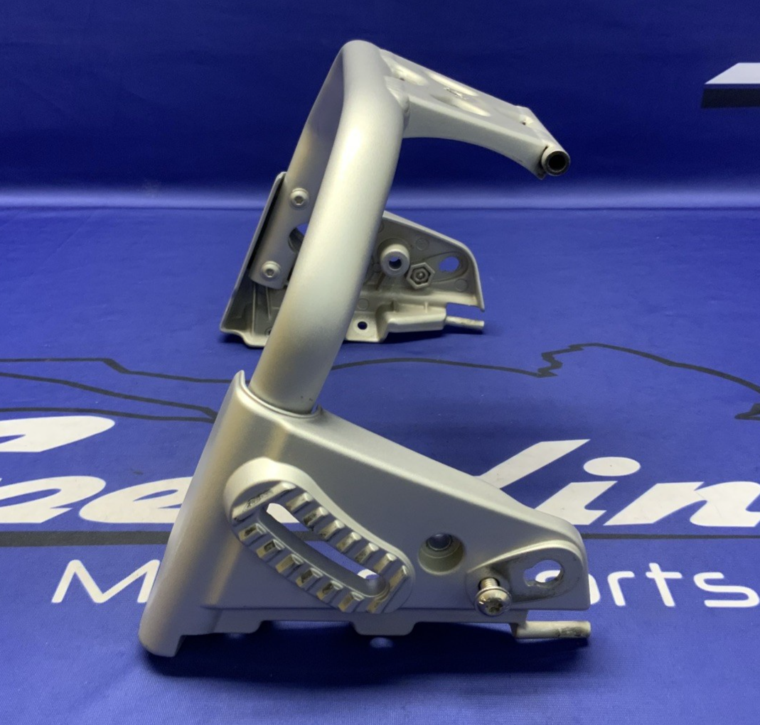 BMW Windshield/ Headlight Support Bracket R1200GS 2007-2013 OEM 46637702712