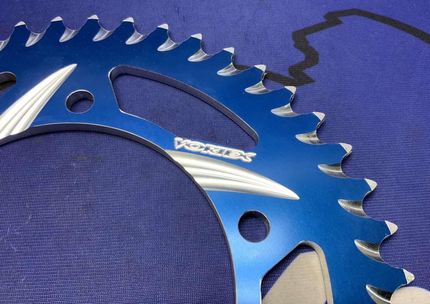 Vortex Racing Rear Sprocket (Blue) 520-45T GSXR 600/750 2001-2010 526AZB-45