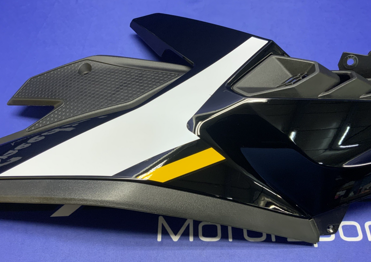 Kawasaki Left Tank Fairing (KRT) ZX-4R/RR 2023-25 OEM 14093-0961-H8