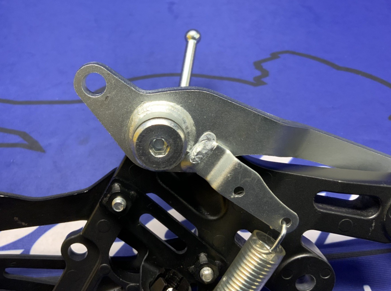 Yamaha Right Rear Set YZF-R7 2022-2025 OEM BEB-27443-00-00