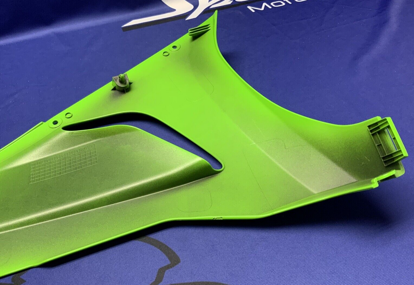 Kawasaki Left Lower Fairing (KRT) ZX-6R 2024-2025 OEM 55028-0850-777