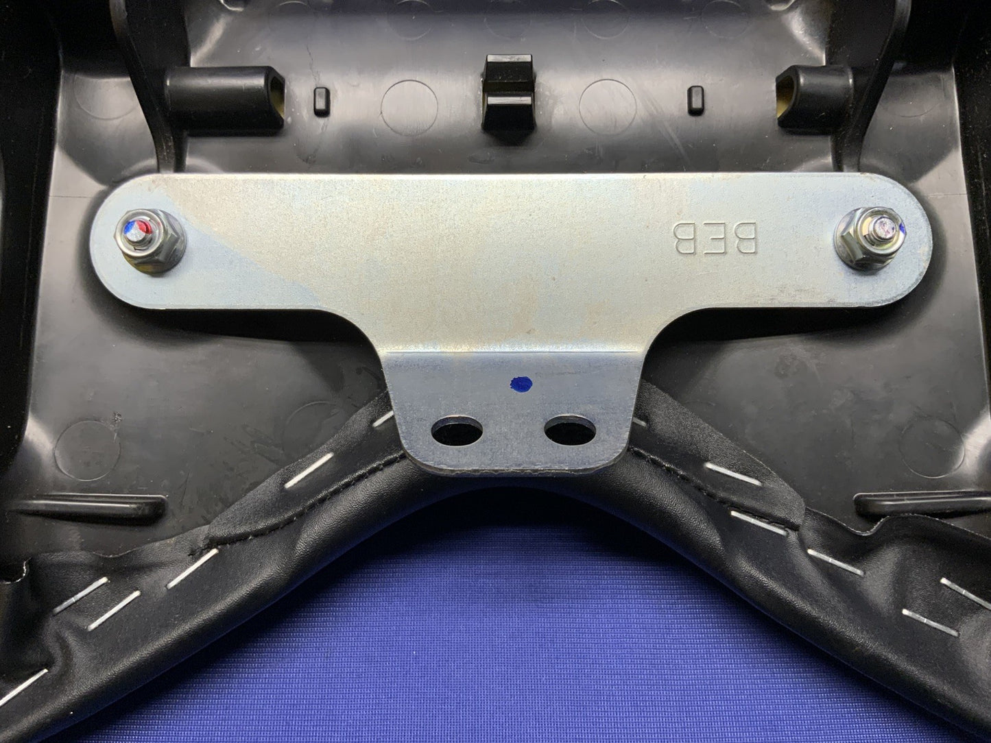 Yamaha Seat YZF-R7 2022-2025 OEM BEB-24710-00-00