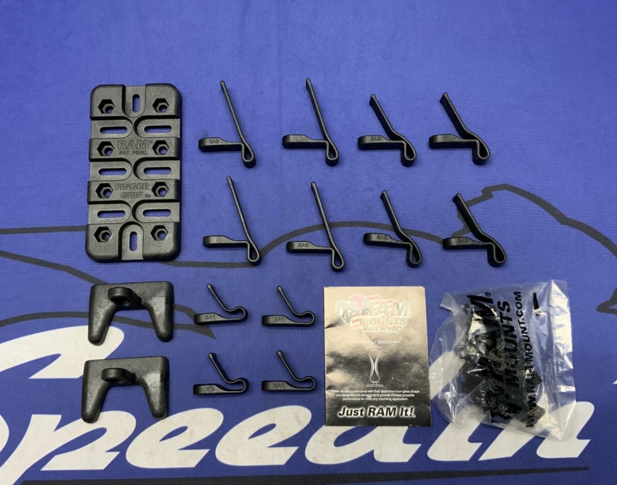 Ram Mounts Finger-Grip Universal GPS & Radio Holder RAM-HOL-UN4U