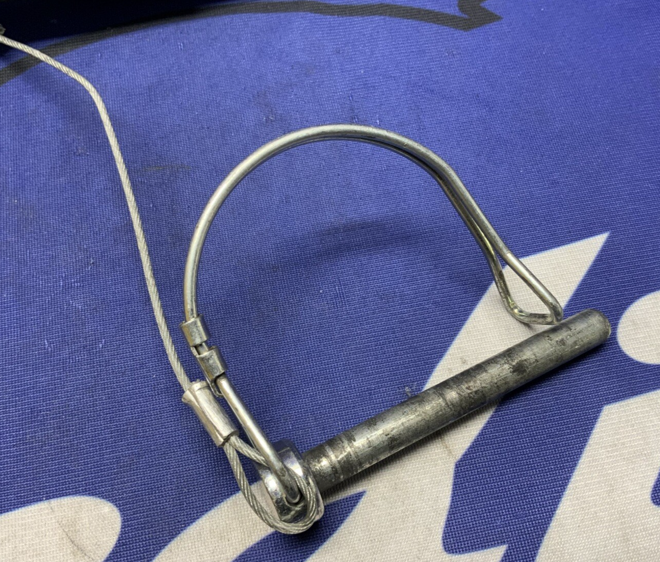 Pitbull Restraint Right Pin CNR M1000RR 2021-2023 F0075CN-000