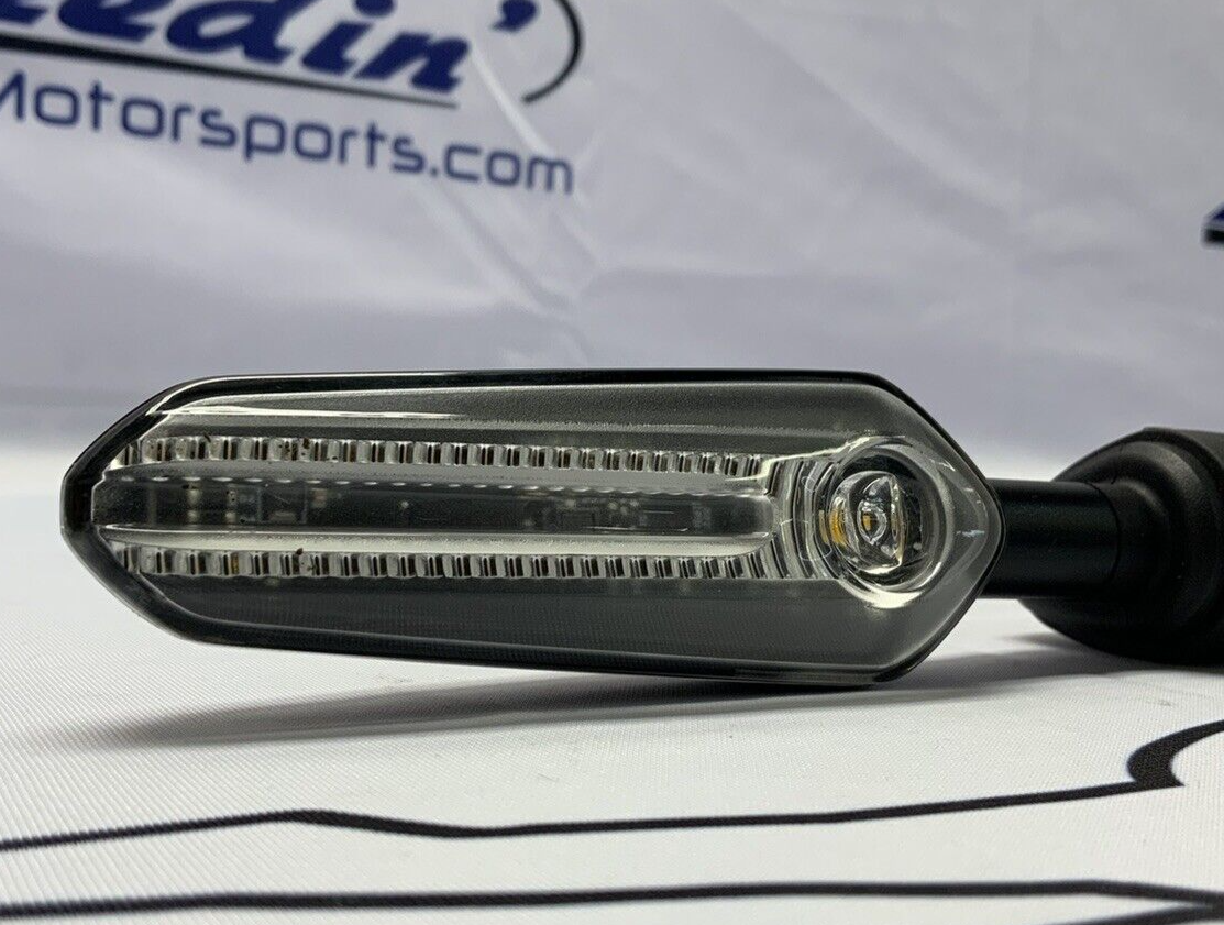 Yamaha Right Rear Turn Signal YZF-R7 2022-2025 OEM B7N-83340-20-00