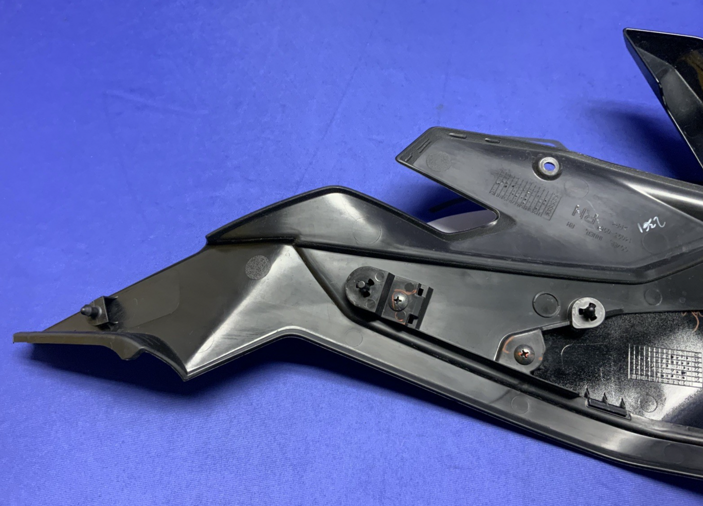 Kawasaki Right Tank Fairing (KRT) ZX-4R/RR 2023-2025 OEM 14093-0963-H8