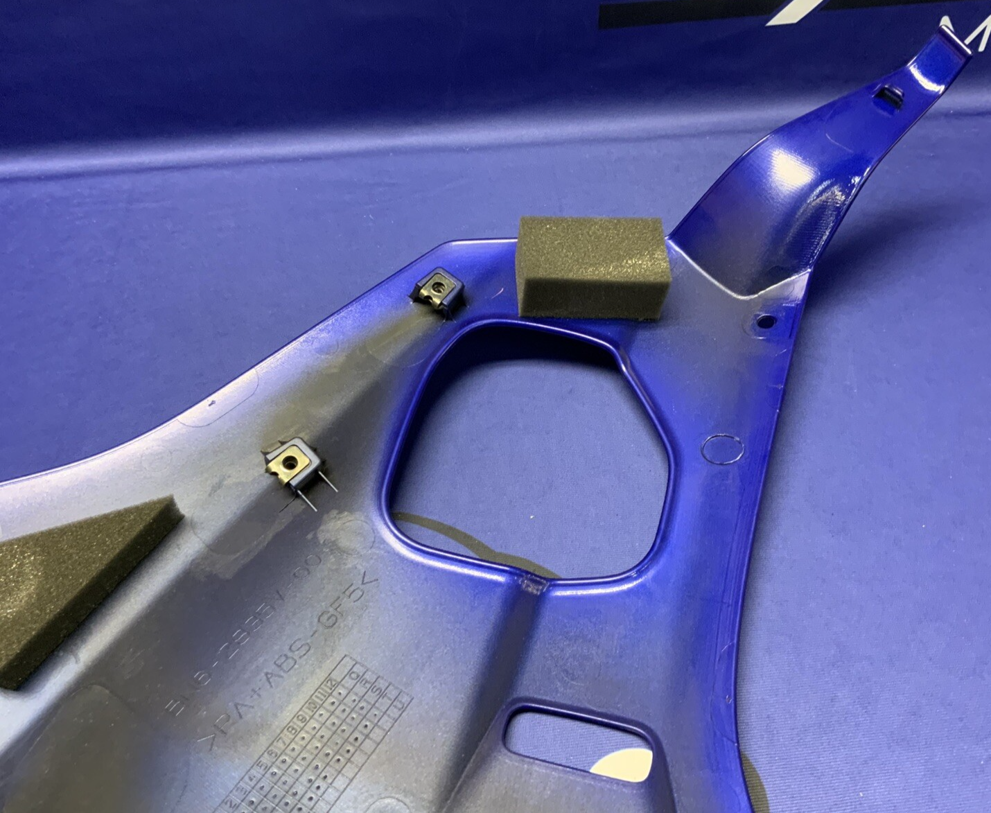 Yamaha Right Lower Fairing (Blue) YZF-R6 2017-2024 OEM BN6-W283V-90-P0