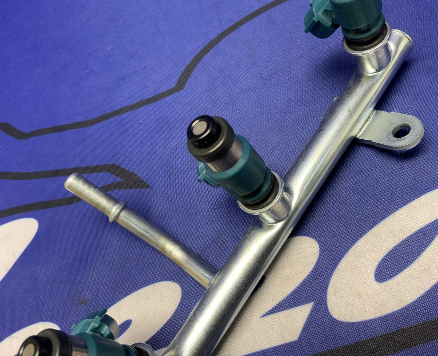 Yamaha Fuel Rail W/ Injectors YZF-R6 2008-2024 OEM 13S-13761-00-00
