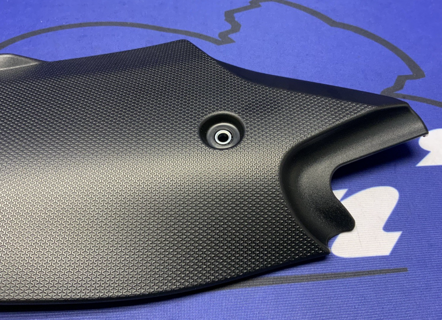 Yamaha Right Tank Cover (Black) YZF-R9 2025 OEM BKN-2171M-00-00