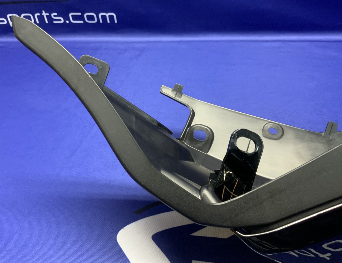 Yamaha Left Tail Fairing (Black) YZF-R9 2025 OEM BKN-21711-00-P3