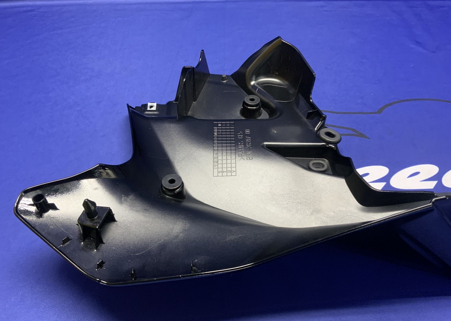 Yamaha Right Upper Fairing (Black) YZF-R9 2025 OEM BKN-28397-00-P1