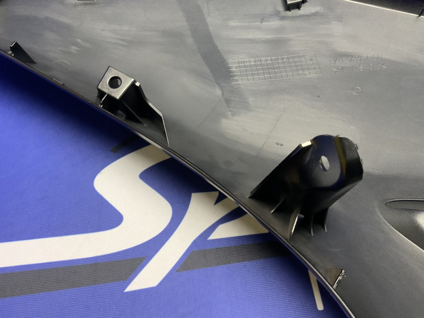 Yamaha Right Fairing (Black) YZF-R9 2025 OEM BKN-Y283V-10-P1