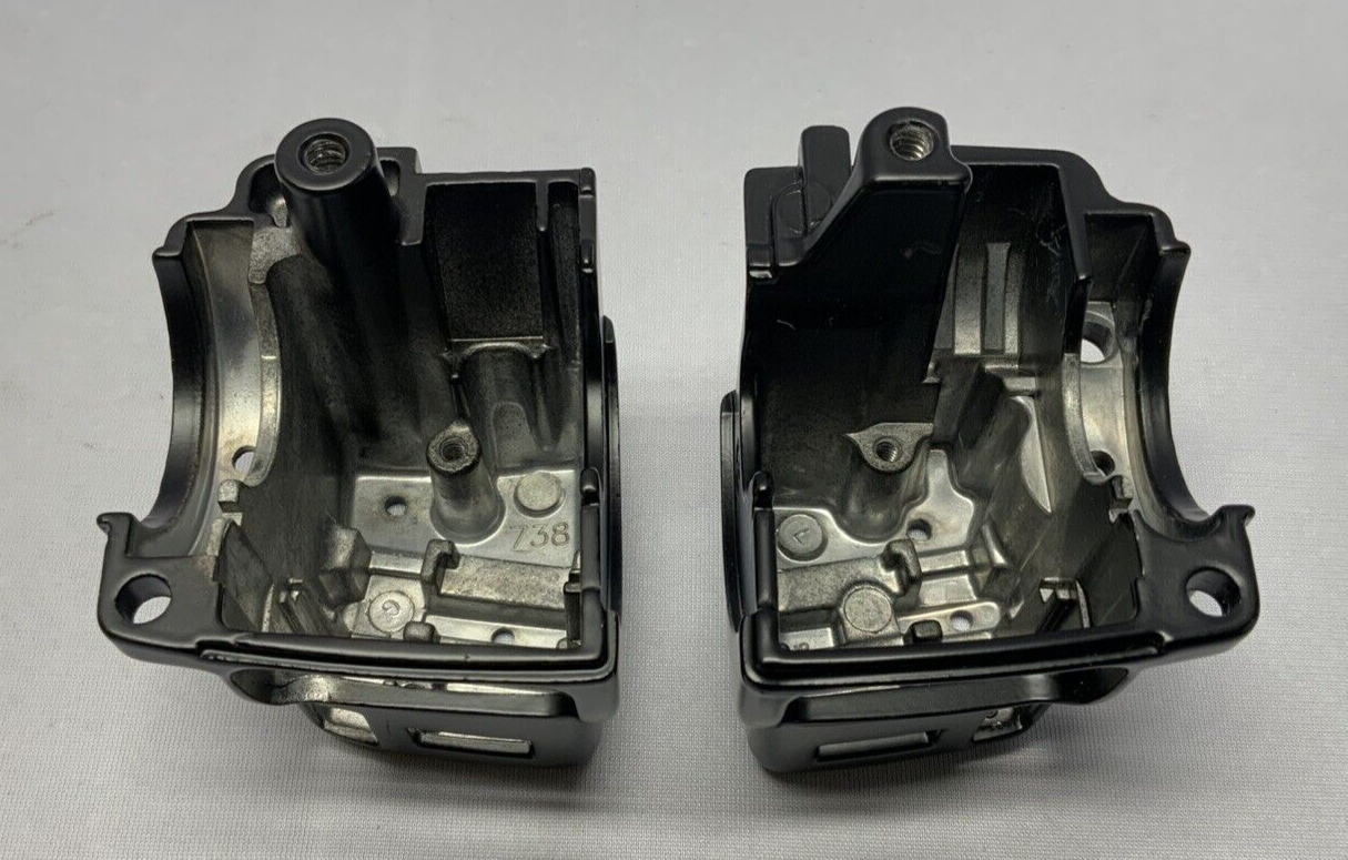 Harley Davidson Switch Housing Ultra Classic 2003 OEM 71567-96